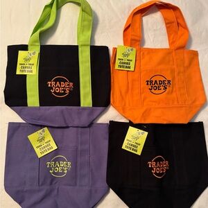NWT Trader Joe's Trick or Treat Mini Canvas Tote Bag Set